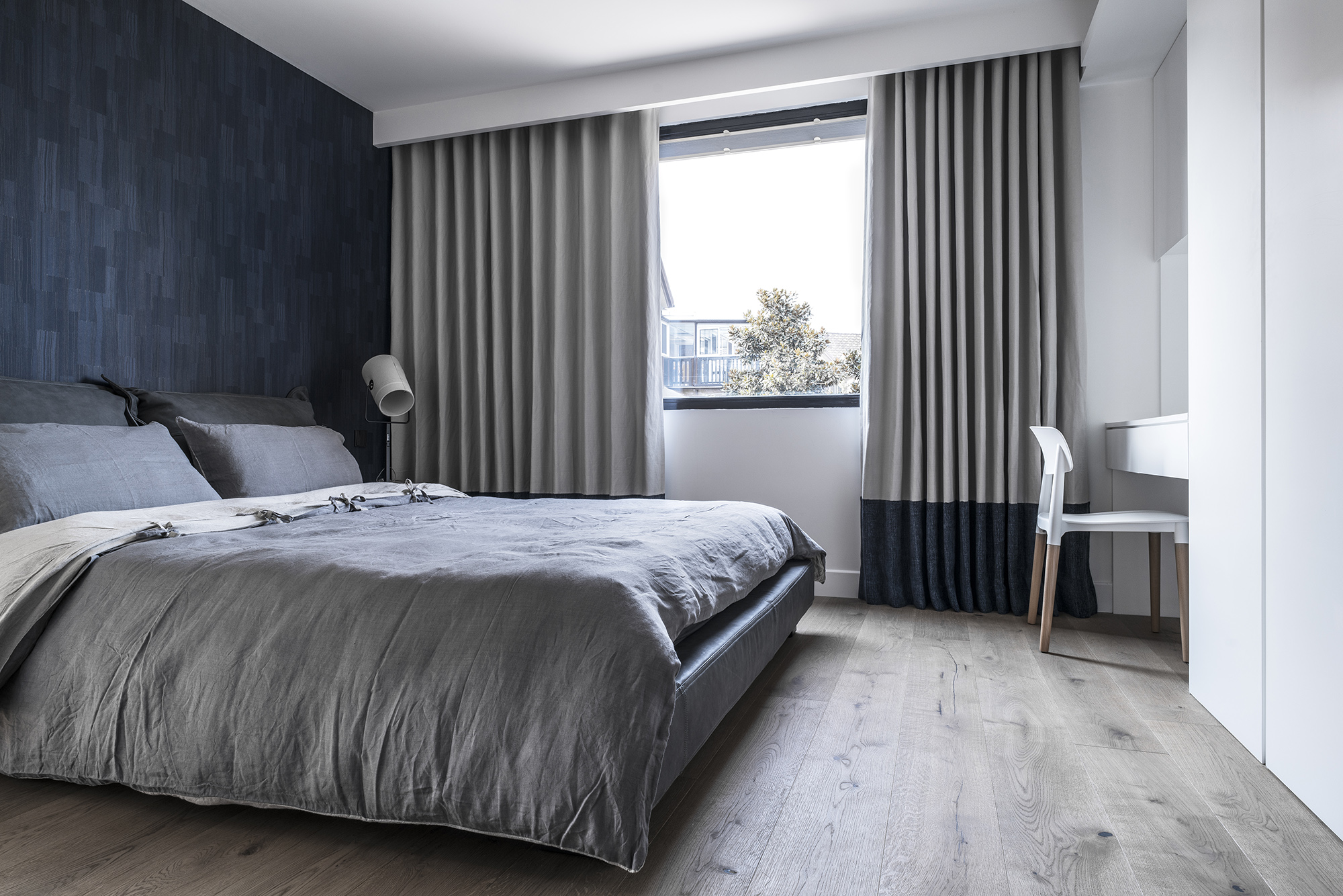 39, Boy's Room