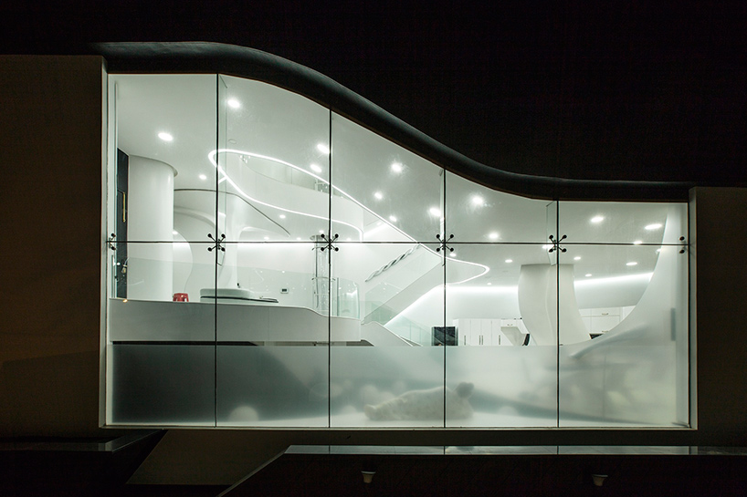 cadence-architects-elastica-house-interiors-bangalore-india-designboom-11